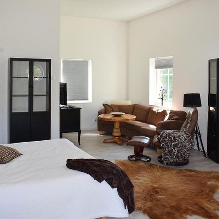 Beautiful Apartment In Lagan With House Sea View 外观 照片